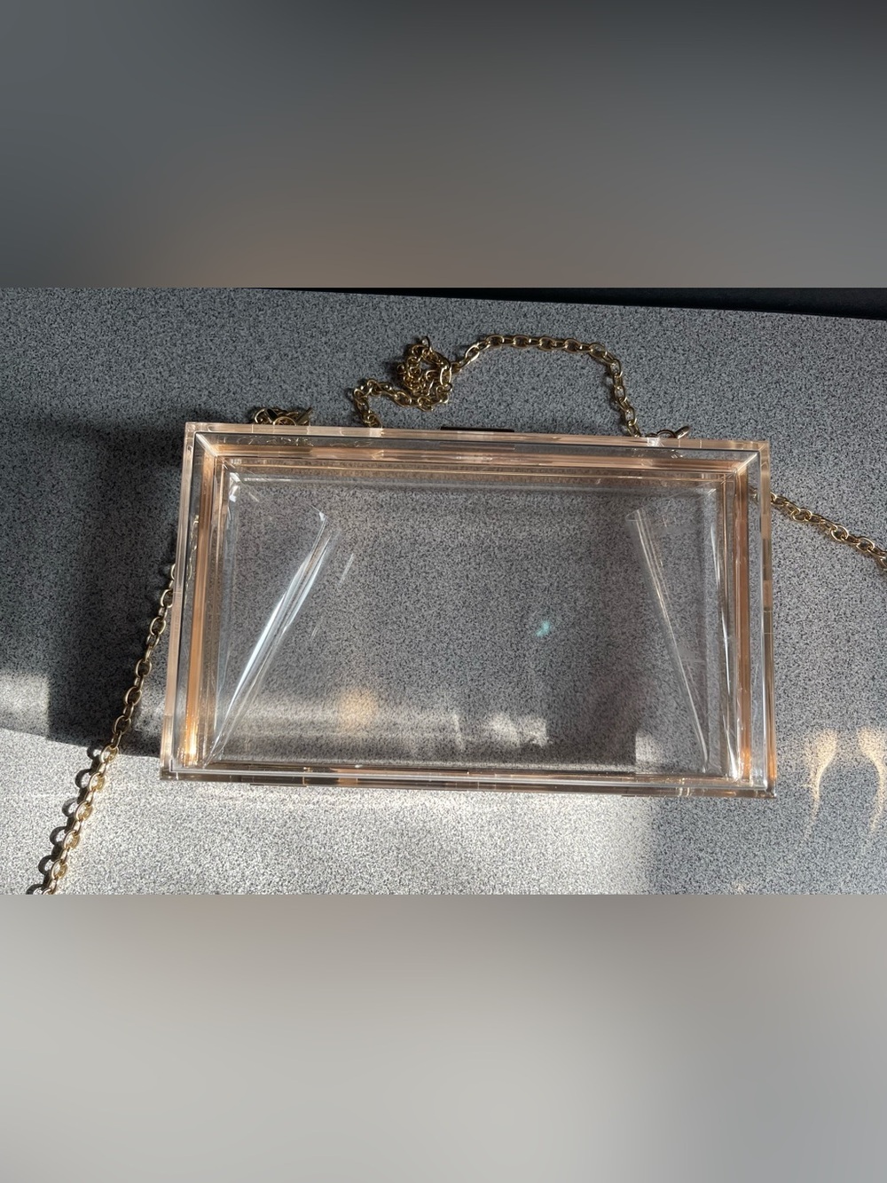 Clear Acrylic Box Bag With Gold Chain Strap - Picture 3 of 10
